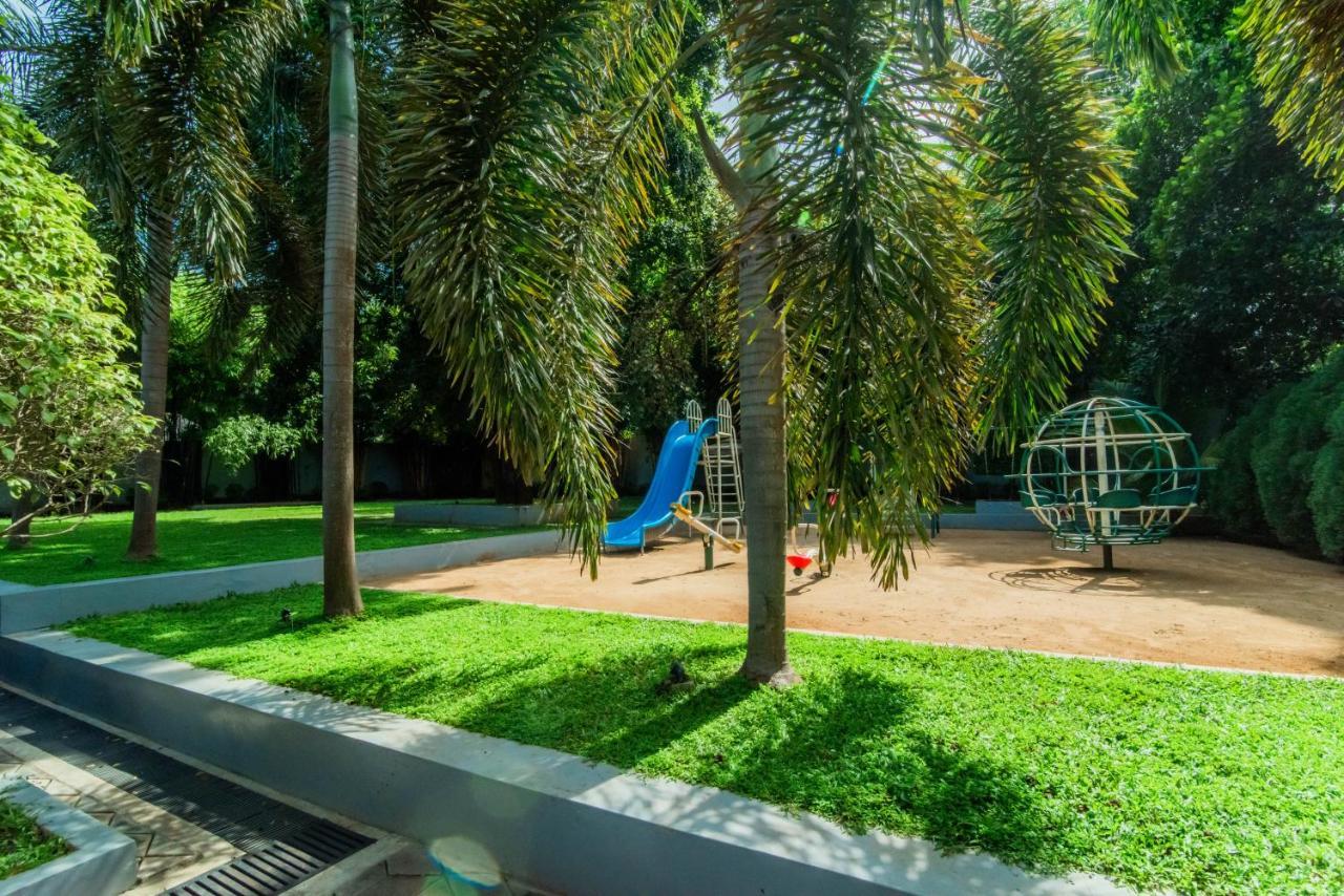 Royal Reach Udawalawe Hotell Exteriör bild
