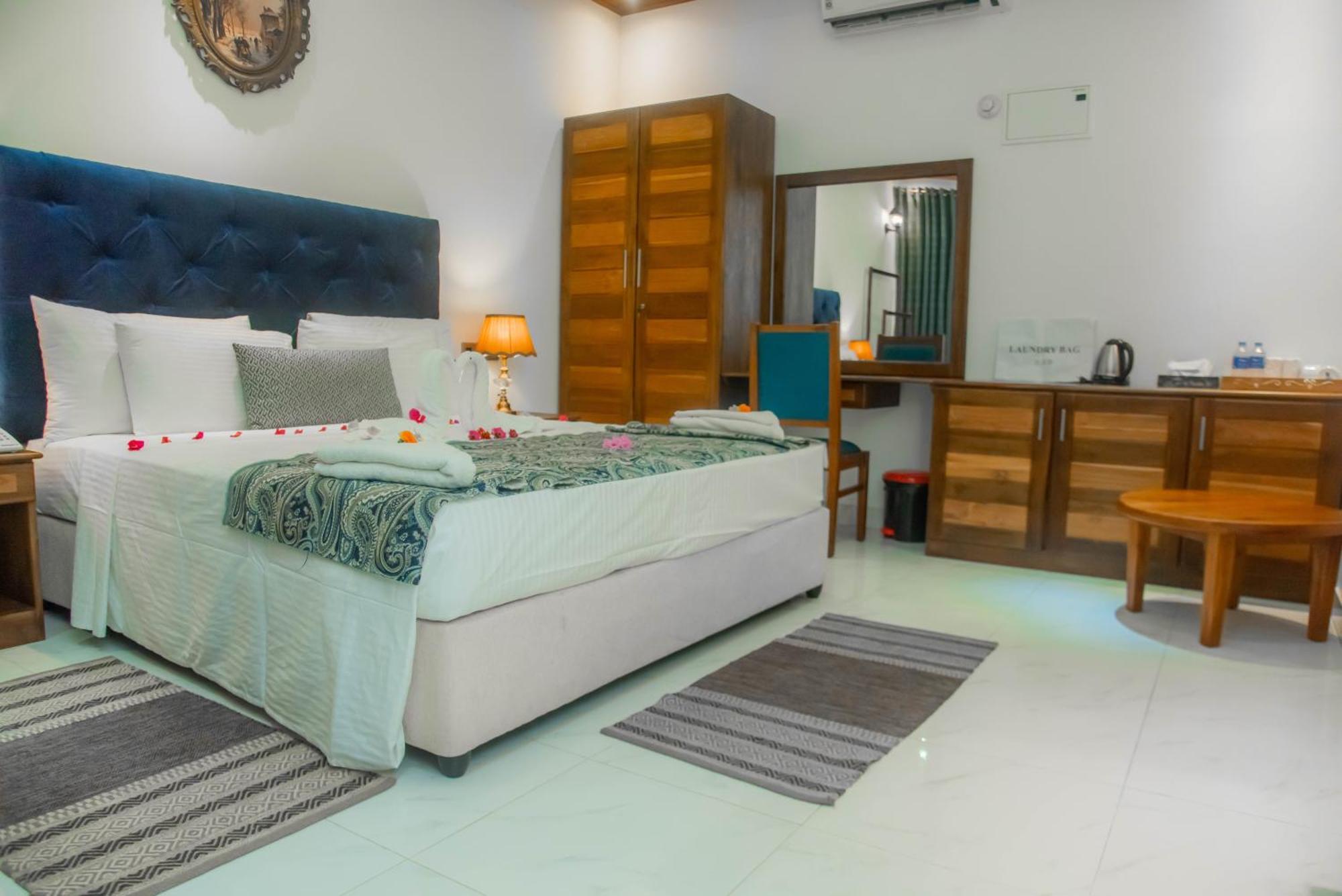 Royal Reach Udawalawe Hotell Rum bild